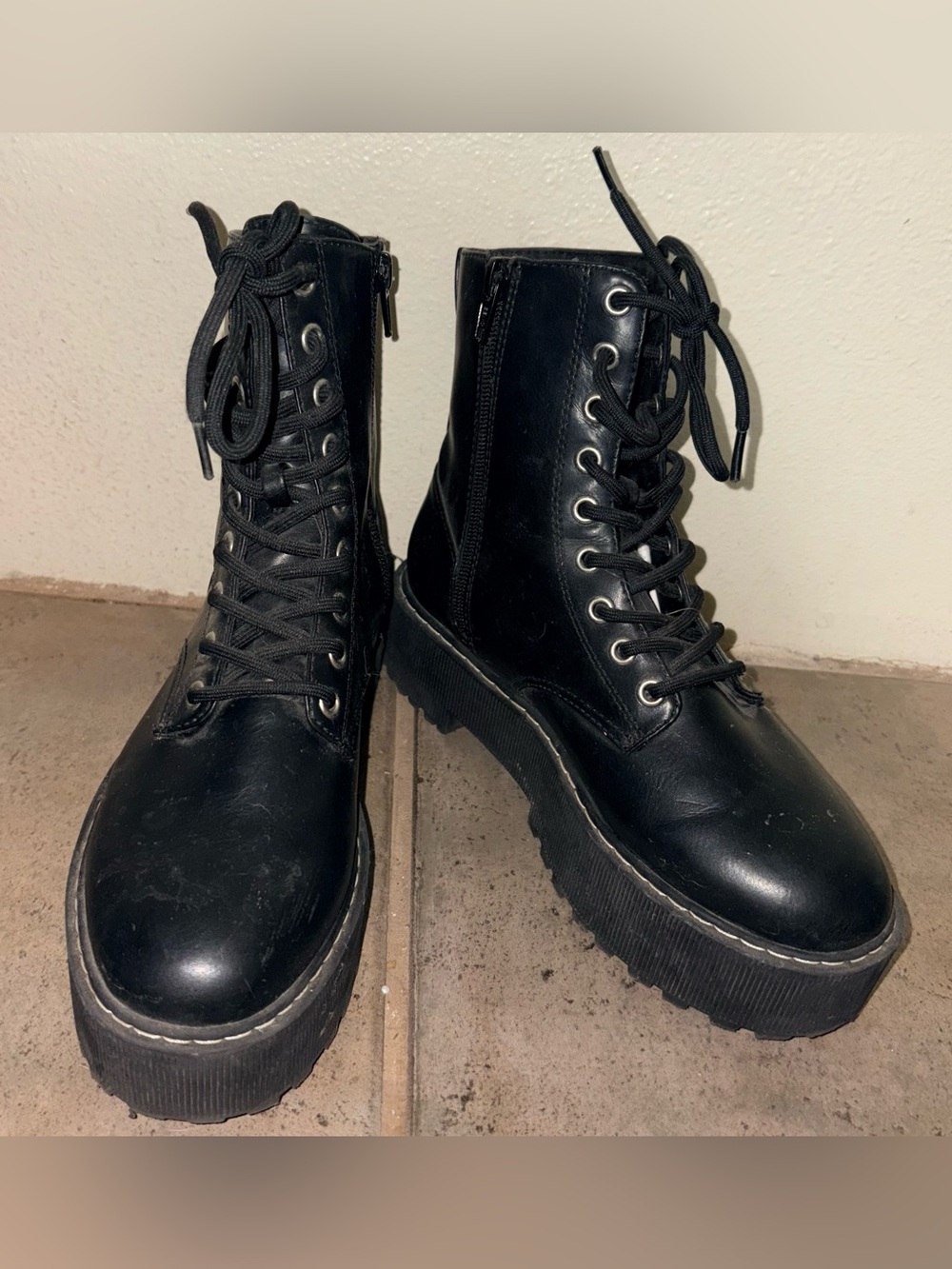 Divided H&M Size 7 Euro 38 Womens Black Platform Ankle Combat Zip/Lace Up Boots